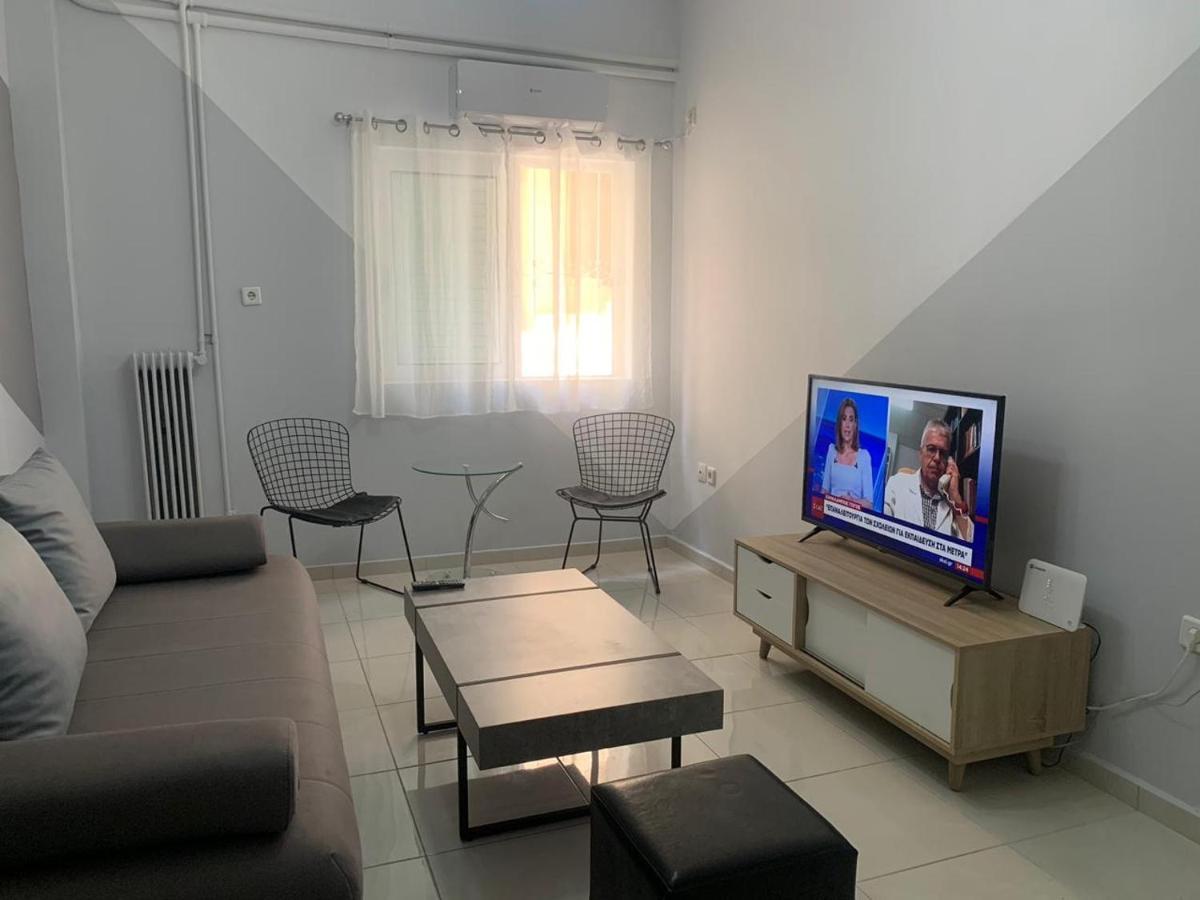 Апартаменты Renovated And Cool Flat In Ideal Location Афины Экстерьер фото